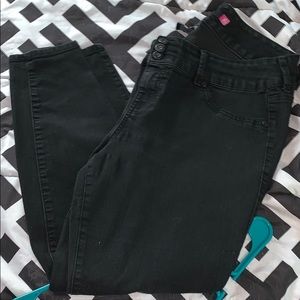 Black Skinnies